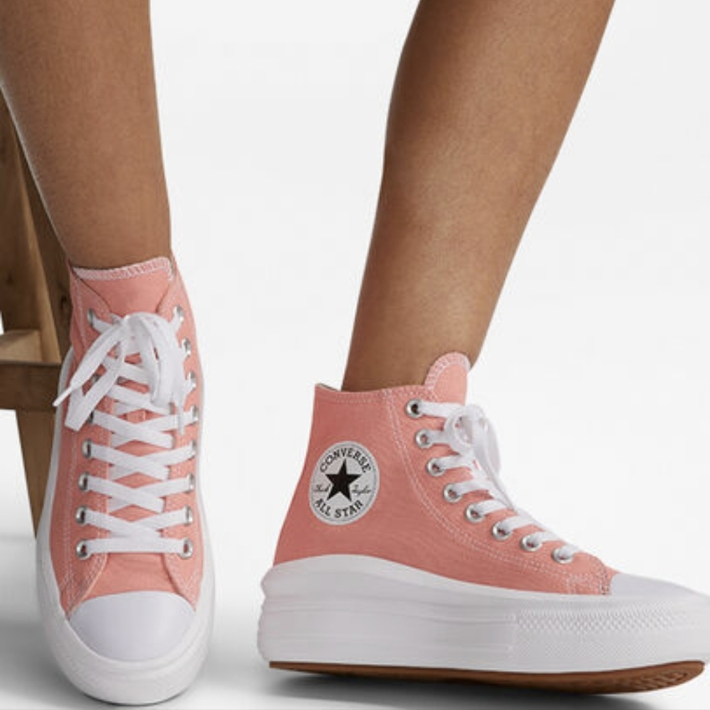 NWT Chuck Taylor All Star Move Platform Seasonal Color, Lawn Flamingo, size 6
